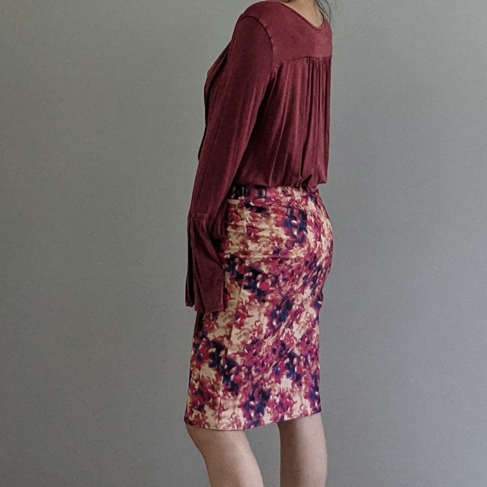 LuLaRoe Cassie Stretch Floral Pencil Skirt SMALL